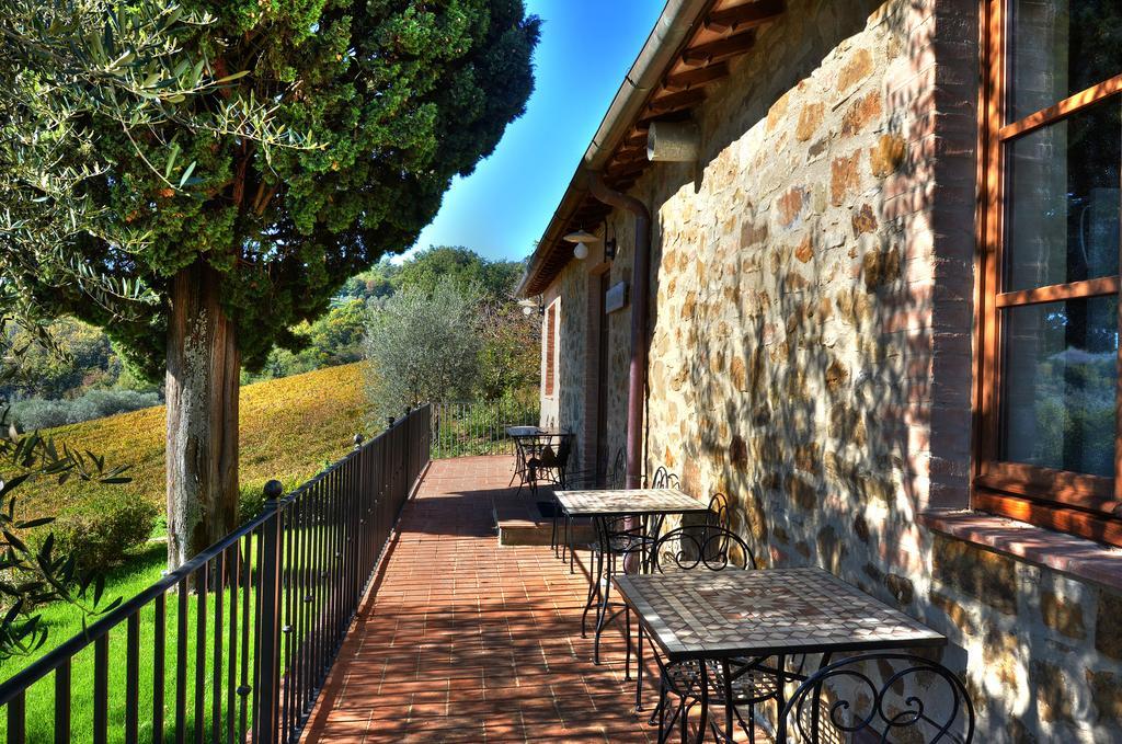 מונטלצ'ינו Agriturismo Fraschetta מראה חיצוני תמונה